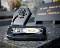 Gravograph - Funeral engraving machine